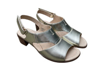 Afbeelding in Gallery-weergave laden, ARA SANDAAL H-BREEDTE MET HAKJE GOUD
