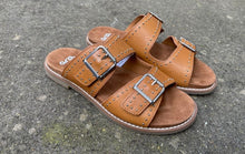 Afbeelding in Gallery-weergave laden, ARA SLIPPER MET GESPEN BEIGE
