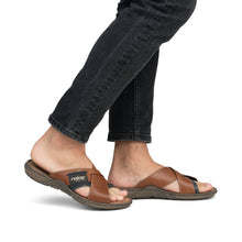 Afbeelding in Gallery-weergave laden, RIEKER SLIPPERS HEREN BRUIN
