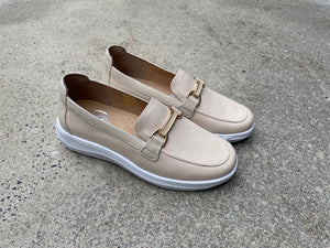 GRUNWALD DAMES MOCCASIN MET UITNEEMBAAR VOETBED BEIGE