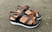 Afbeelding in Gallery-weergave laden, PIESANTO SANDAAL MET UITNEEMBAAR VOETBED GEVLOCHTEN MULTI
