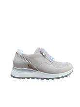 Afbeelding in Gallery-weergave laden, WALDLAUFER SNEAKER H-BREEDTE MET UITNEEMBAAR VOETBED BEIGE
