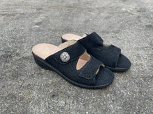 Afbeelding in Gallery-weergave laden, FIDELIO SLIPPERS ZWART J-WIJDTE
