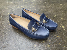 Afbeelding in Gallery-weergave laden, WIRTH DAMES MOCCASIN MET UITNEEMBAAR VOETBED DONKERBLAUW
