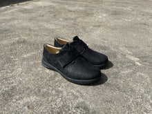 Afbeelding in Gallery-weergave laden, FIDELIO GESLOTEN SCHOEN MET VELCRO IN STRETCH H WIJDTE UITNEEMBAAR VOETBED
