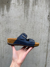 Afbeelding in Gallery-weergave laden, ROHDE SLIPPERS MET 2 GESPEN BLAUW
