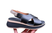Afbeelding in Gallery-weergave laden, OH MY SANDALS SANDALEN PLAT ZWART
