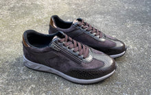 Afbeelding in Gallery-weergave laden, WALDLAUFER DAMES SNEAKER MET UIINEEMBAAR VOETBED H_WIJDTE BRUIN
