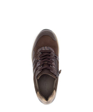 Afbeelding in Gallery-weergave laden, GABOR DAMES SNEAKER MET UITNEEMBAAR VOETBED K-WIJDTE BRUIN
