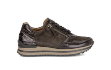 Afbeelding in Gallery-weergave laden, GABOR DAMES SNEAKER MET UITNEEMBARE ZOOL H-WIJDTE BRUIN
