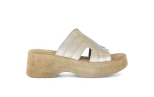 Afbeelding in Gallery-weergave laden, GABOR SLIPPER MET BLOKHAK BEIGE
