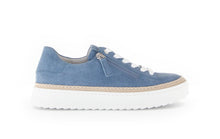 Afbeelding in Gallery-weergave laden, GABOR SNEAKER MET UITNEEMBAAR VOETBED JEANS
