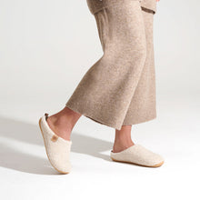 Afbeelding in Gallery-weergave laden, ROHDE DAMES SLIPPER BEIGE
