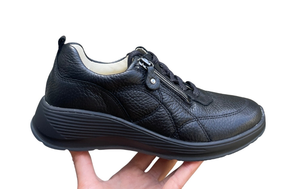 WALDLAUFER SNEAKERS MET UITNEEMBAAR VOETBED ZWART K BREEDTE