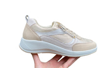Afbeelding in Gallery-weergave laden, WALDLAUFER DAMES SNEAKER MET UITNEEMBAAR VOETBED K-WIJDTE GOUD

