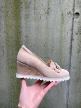 Afbeelding in Gallery-weergave laden, SOFTWAVES MOCCASINS MET SLEEHAK 7 CM CAMEL UITNEEMBAAR VOETBED
