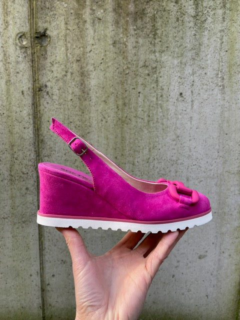 SOFTWAVES MET OPEN HIEL EN SLEEHAK 5 CM FUXIA