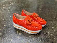 Afbeelding in Gallery-weergave laden, SOFTWAVES MOCASSIN PLATEAUZOOL MET UITNEEMBAAR VOETBED MANDARINO
