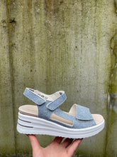 Afbeelding in Gallery-weergave laden, WALDLAUFER SANDAAL MET UITNEEMBAAR VOETBED JEANS
