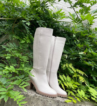 Afbeelding in Gallery-weergave laden, SOFTWAVES LANGE LAARS UITNEEMBAAR VOETBED MEDIUM BEEN BEIGE
