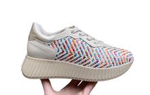Afbeelding in Gallery-weergave laden, SOFTWAVES SNEAKER MET DIKKE ZOOL UITNEEMBAAR VOETBED RAFFIA MULTI
