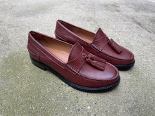 Afbeelding in Gallery-weergave laden, WIRTH MOCCASIN MET KWASTJES BRUIN
