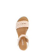 Afbeelding in Gallery-weergave laden, GABOR SANDAAL MET VELCRO BEIGE G BREEDTE

