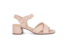 Afbeelding in Gallery-weergave laden, GABOR SANDAAL MET HAKJE EN RIEM ROZE G BREEDTE
