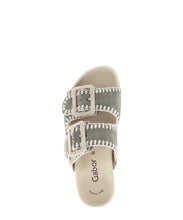 Afbeelding in Gallery-weergave laden, GABOR SLIPPER MET KLEVERS EN GESPEN
