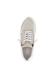 Afbeelding in Gallery-weergave laden, GABOR SNEAKER MET UITNEEMBAAR VOETBED K BREEDTE PUDER
