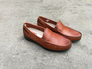 FLUCHOS MOCASSINS COGNAC MET UITNEEMBAAR VOETBED