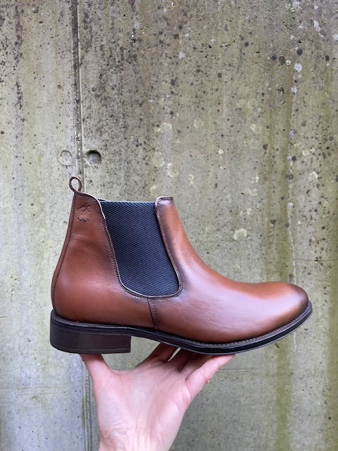 FLUCHOS HEREN LAARSE MET RITS EN UITNEEMBAAR VOETBED CAMEL
