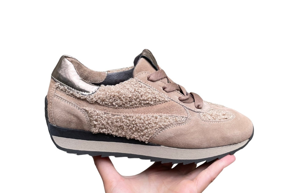SOFTWAVES SNEAKER MET UITNEEMBAAR VOETBED BEIGE