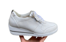 Afbeelding in Gallery-weergave laden, WALDLAUFER DAMES SNEAKER MET UITNEEMBAAR VOETBED H-WIJDTE
