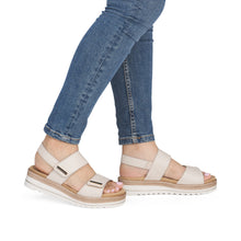 Afbeelding in Gallery-weergave laden, REMONTE SANDALEN MET KLEVERS EN UITNEEMBAAR VOETBED BEIGE
