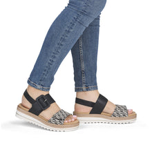 Afbeelding in Gallery-weergave laden, REMONTE SANDAAL MET KLEVERS EN UITNEEMBAAR VOETBED ZWART
