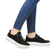Afbeelding in Gallery-weergave laden, REMONTE SNEAKERS MET UITNEEMBAAR VOETBED ZWART

