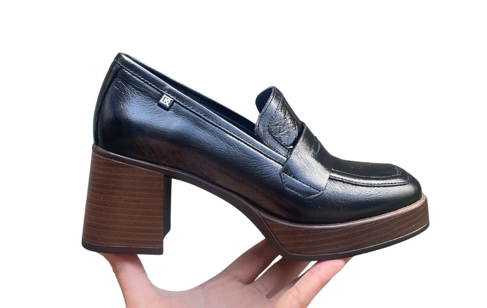 DORKING DAMES MOCASSIN MET DIKKE ZOOL ZWART