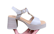 Afbeelding in Gallery-weergave laden, DORKING SANDAAL MET GESP HAK EN PLATEAUZOOL
