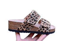 Afbeelding in Gallery-weergave laden, DR. BRINKMANN SLIPPER 2 GESPEN
