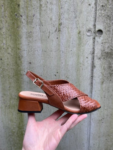 DONNA SOFT SANDAAL COGNAC TRESSE HAKJE