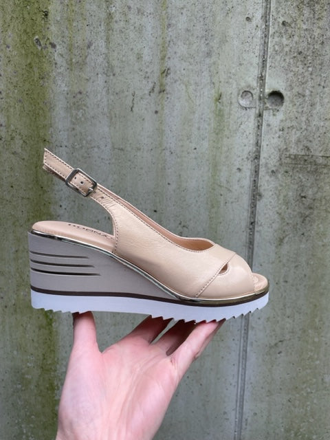 DONNA SOFT SANDAAL SLEEHAK BEIGE