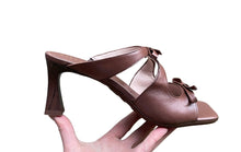 Afbeelding in Gallery-weergave laden, HISPANITAS SLIPPER AVELLANA
